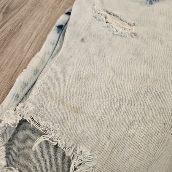 Ninth Hall Heavily Distressed 28w 'Lure' Slim Jeans in Light Blue - Picture 9 of 15